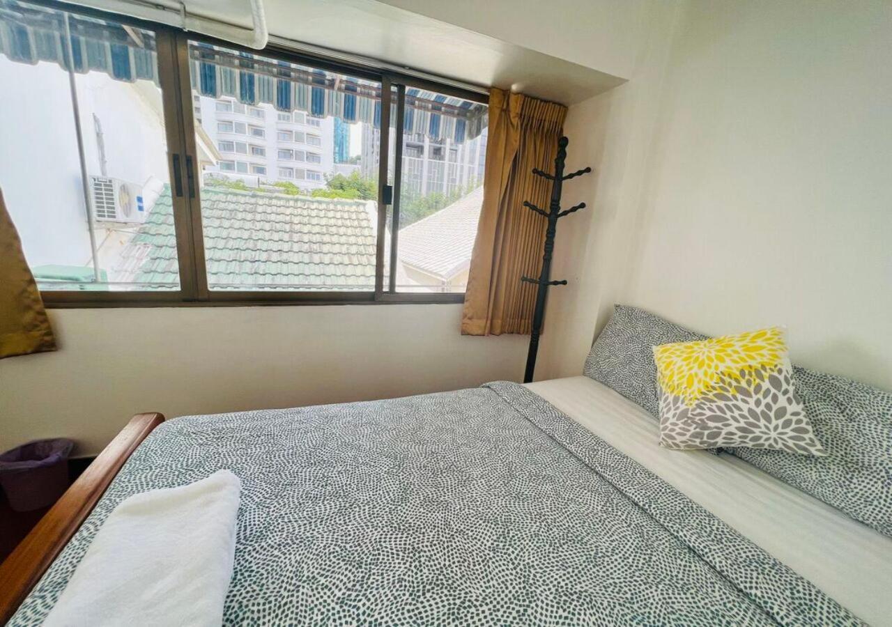 Отель Reehouse@Soi Cowboy/Asoke Bts Бангкок Экстерьер фото